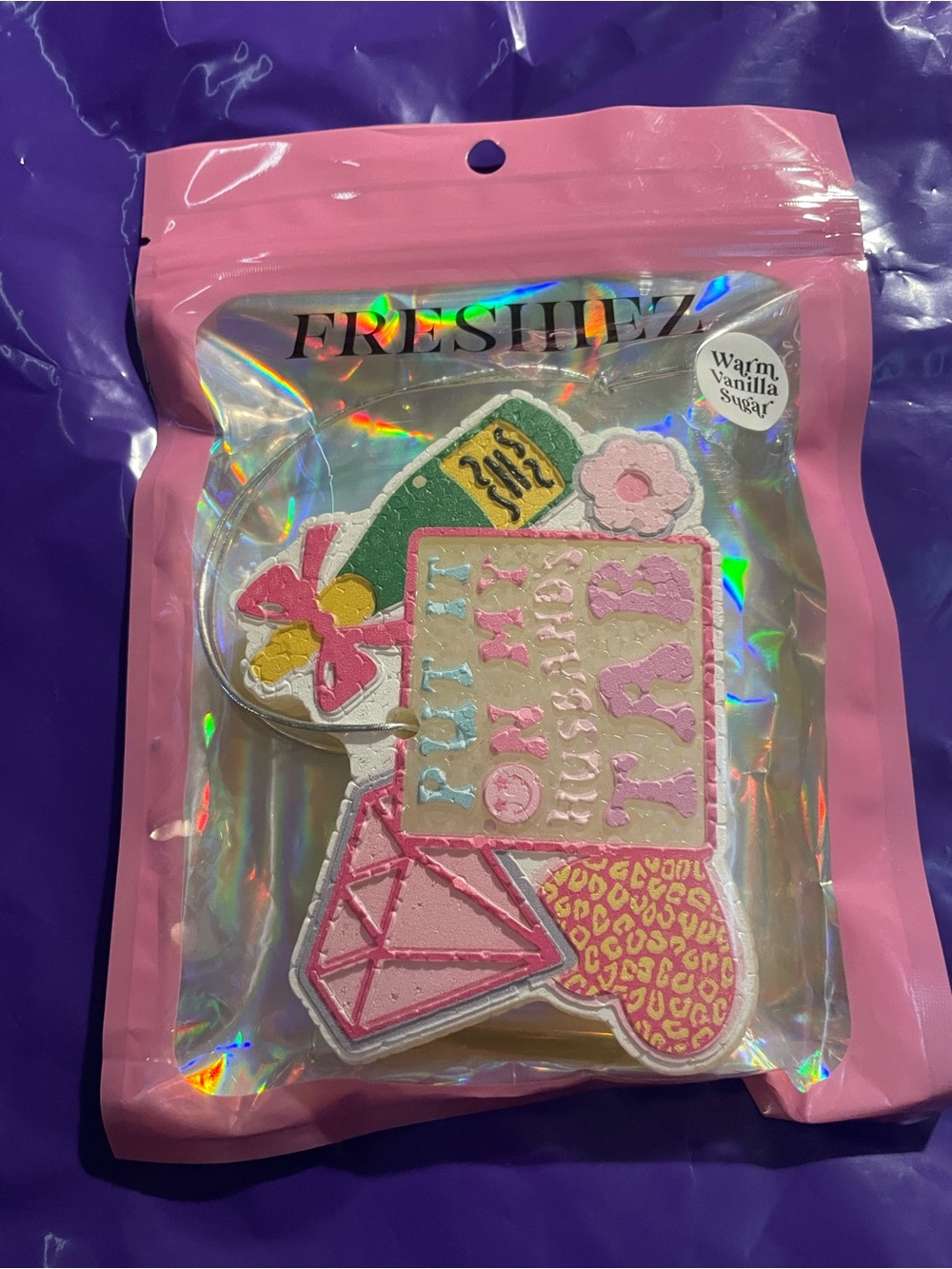 FRESHIEZ Pink Holographic Scented Pack - Warm Vanilla Sugar